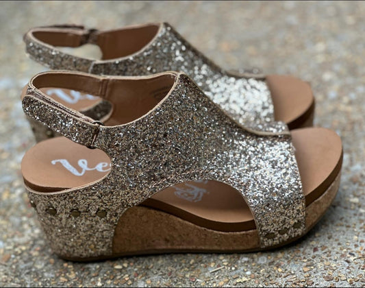 Very G champagne sparkle “Culver” wedges