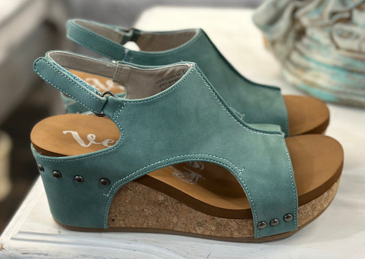 Very G turquoise “Liberty” wedges