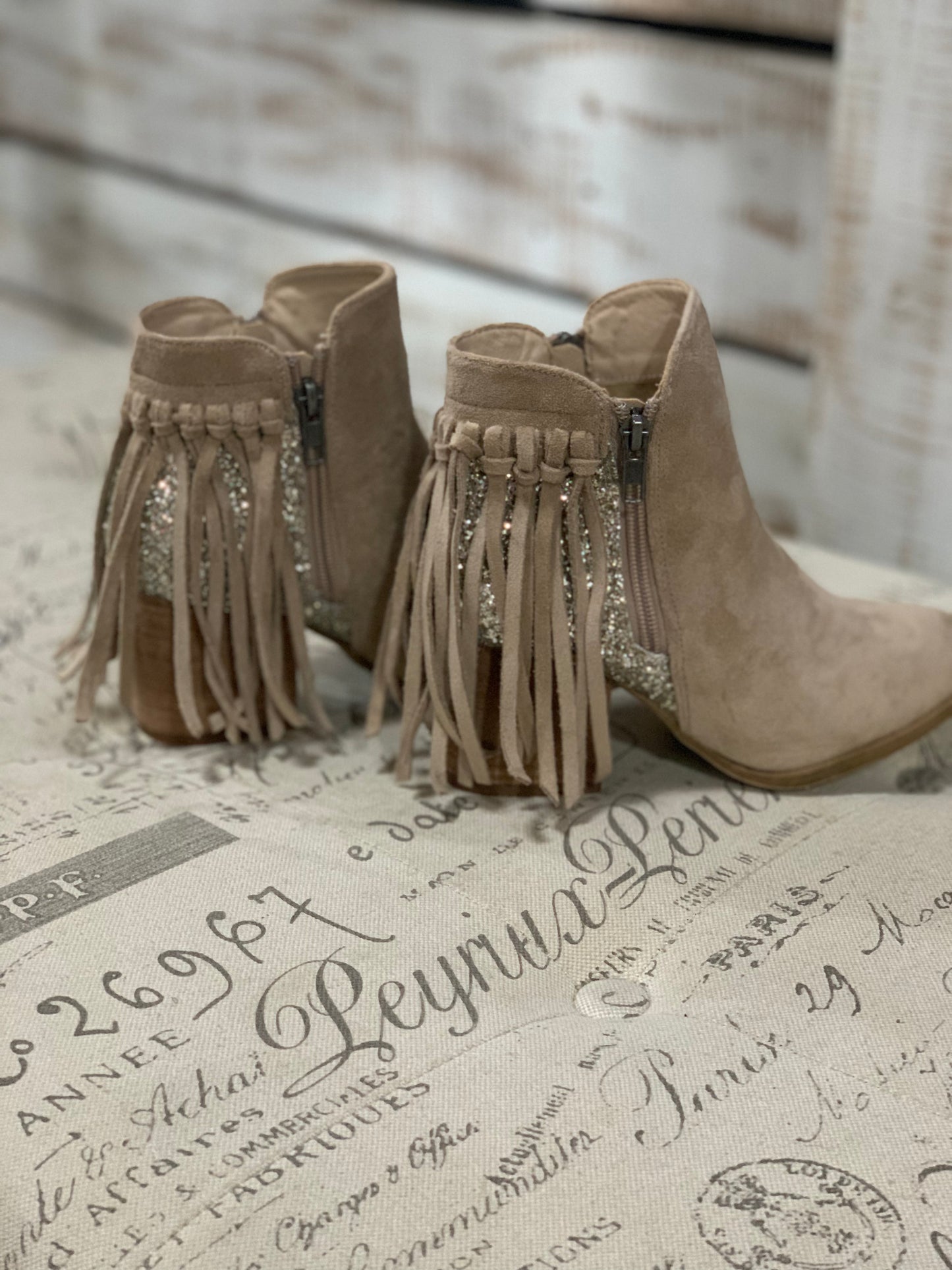 Very G taupe glitter/fringe bootie