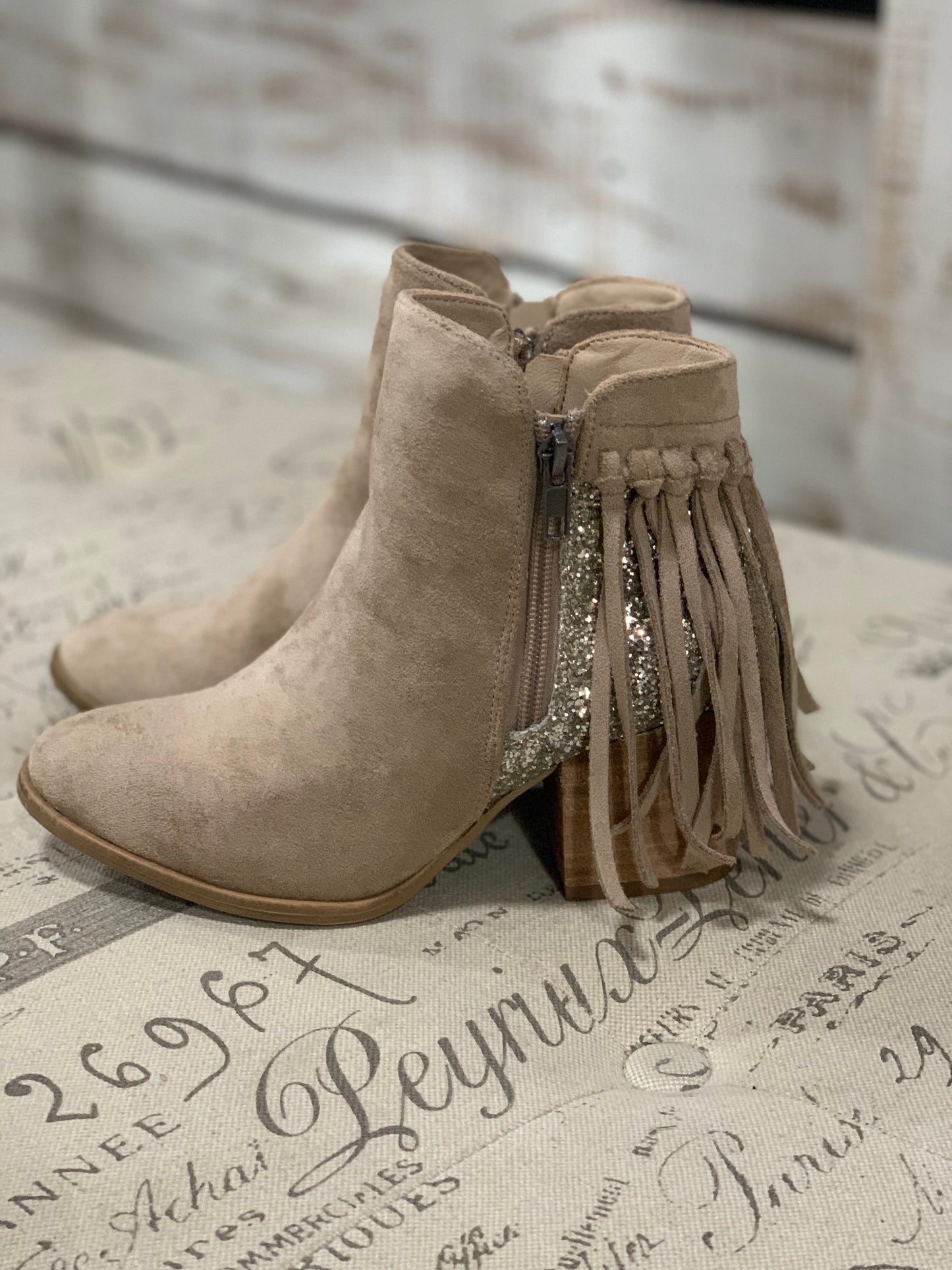 Very G taupe glitter/fringe bootie